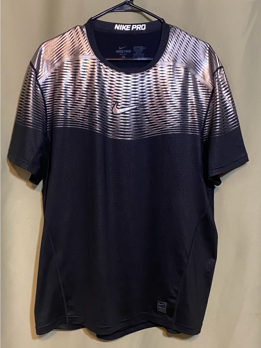 Nike Pro Hypercool Max Fitted Training Shirt Black Metallic Titanium Dri-Fit XL